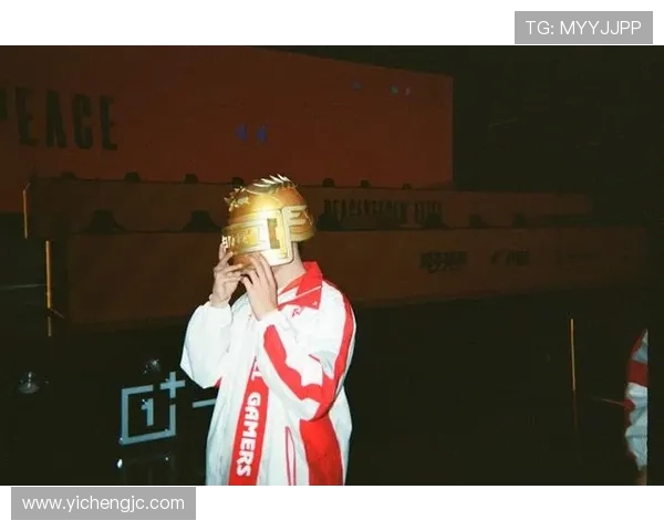 刘强独家分享和平精英游戏心得与技巧助你提升战斗力