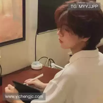 庞芯若